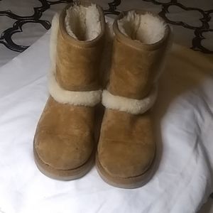 UGGs